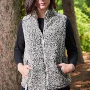 Thread & Supply Size Medium Gray Sherpa Teddy Full Zip Vest with Pockets